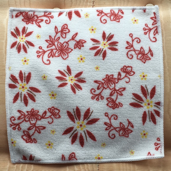 Temp-tations Set of 8 Microfiber Kitchen Towels - Picture 3 of 5